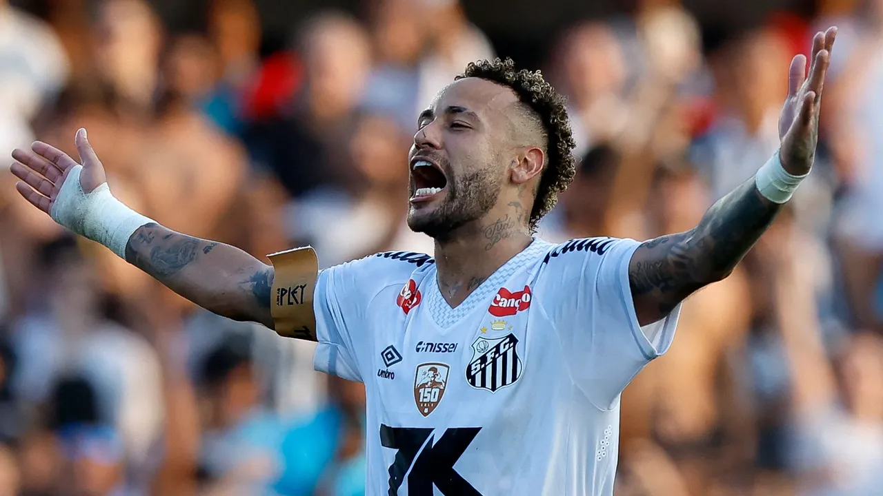 حسم نهائي.. نيمار يعود لسانتوس وليدز ينتد يوقع موهوب ليفربول دون رسوم